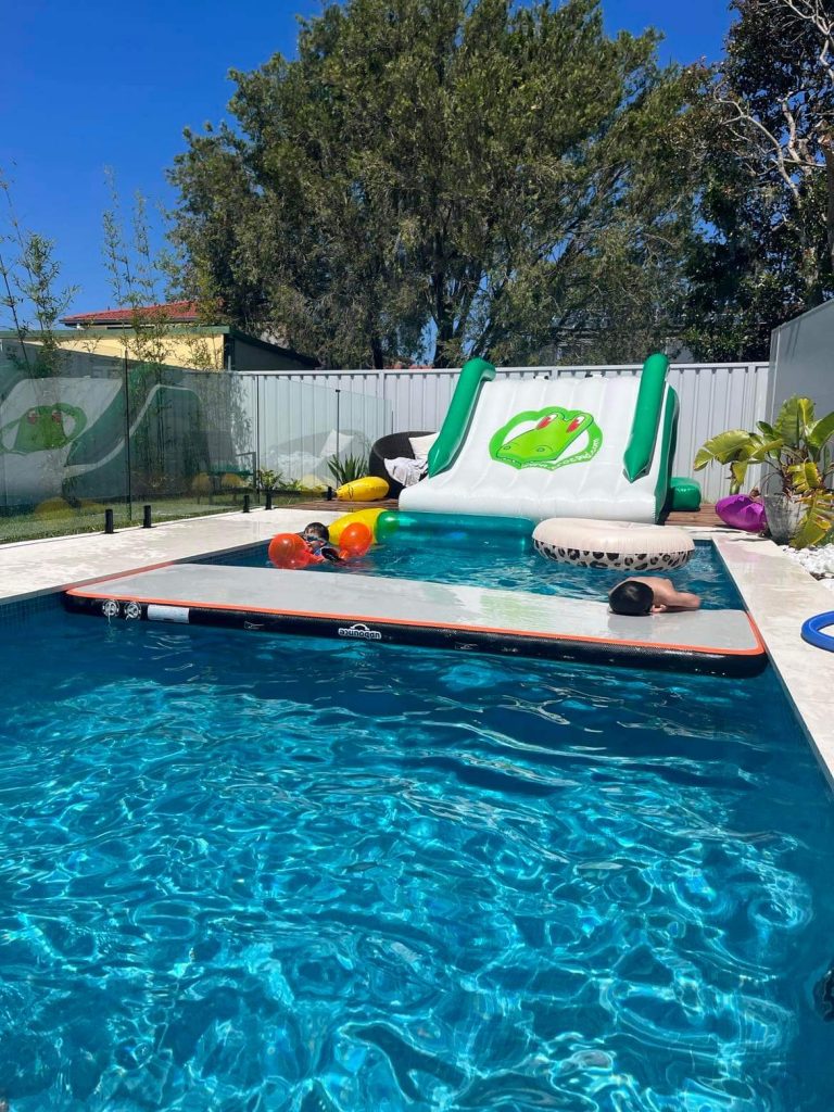 MEGALO inflatable water pool slide 3m Engadine